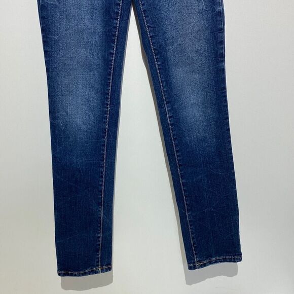 Aeropostale Women's Skinny Jean Short/Court Dark Wash Denim Size 00 - Picture 2 of 9